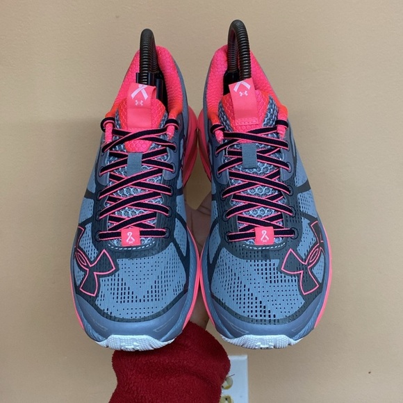 Under Armour Charged Bandit “Breast Cancer Awareness” - Picture 12 of 17